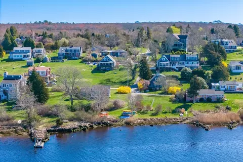 69 Hillcrest Acres # -A, Westport, MA 02790