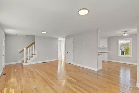 Living - 30 Twelfth St, Wareham, MA 02558 photo 3 of 4