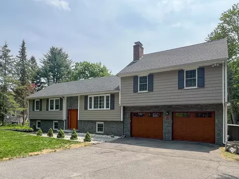 110 Washington St, Topsfield, MA 01983