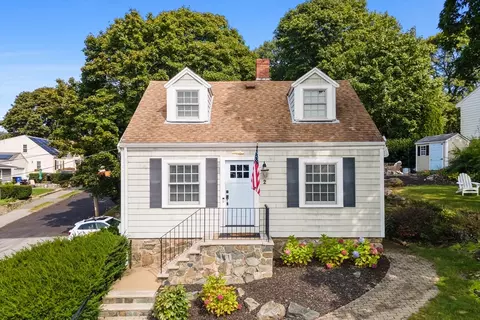 2 Worcester Ave, Swampscott, MA 01907
