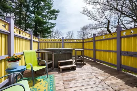Exterior - 48 Lyman Rd, Northampton, MA 01060 photo 9 of 10