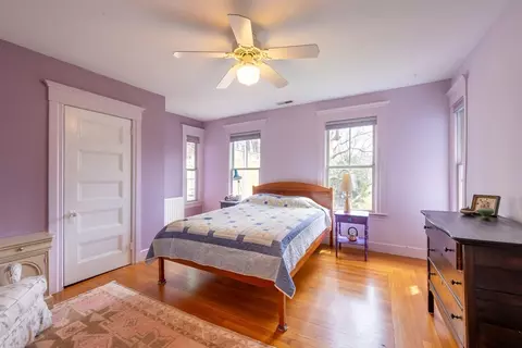Bedroom - 48 Lyman Rd, Northampton, MA 01060 photo 2 of 8