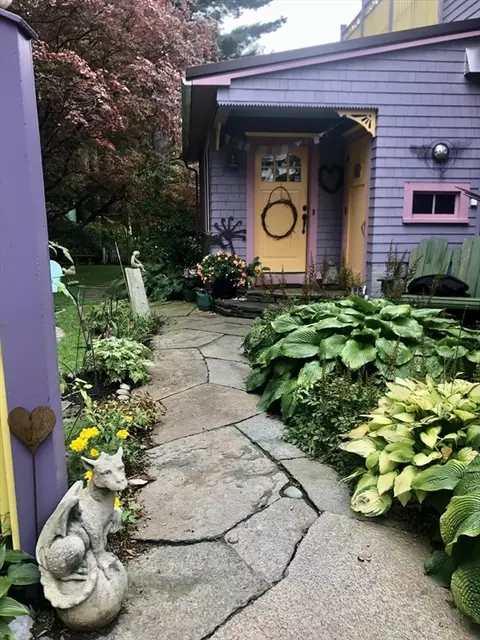 Exterior - 48 Lyman Rd, Northampton, MA 01060 photo 10 of 10