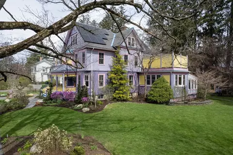 Exterior - 48 Lyman Rd, Northampton, MA 01060 photo 3 of 10