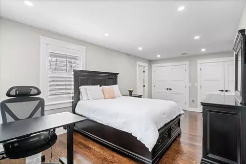 Bedroom - 46 Overbrook Dr, Wellesley, MA 02482 photo 4 of 5