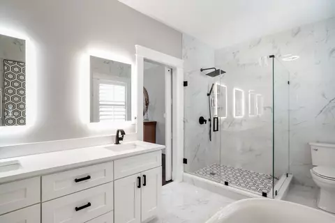 Bath - 46 Overbrook Dr, Wellesley, MA 02482 photo 1 of 4