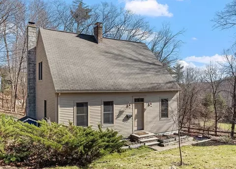51 Warner Ave, Fitchburg, MA 01420
