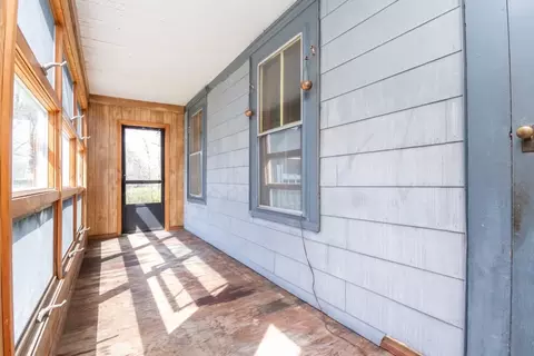 Exterior - 20 Queen St, Franklin, MA 02038 photo 5 of 6