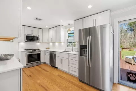 Kitchen - 19 Saddleback Rd, Mashpee, MA 02649 photo 3 of 3