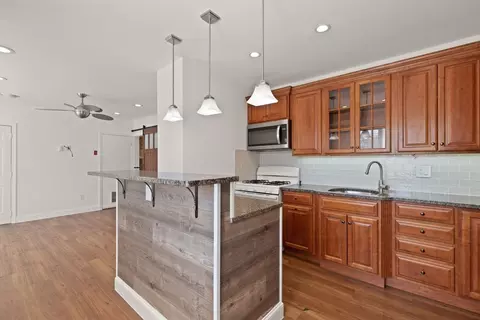 74 Winter St, Taunton, MA 02780