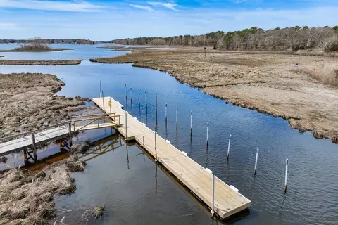 View/Area - 47 Bayshore Dr, Mashpee, MA 02649 photo 7 of 10
