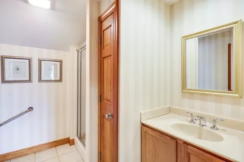 Bath - 47 Bayshore Dr, Mashpee, MA 02649 photo 2 of 5