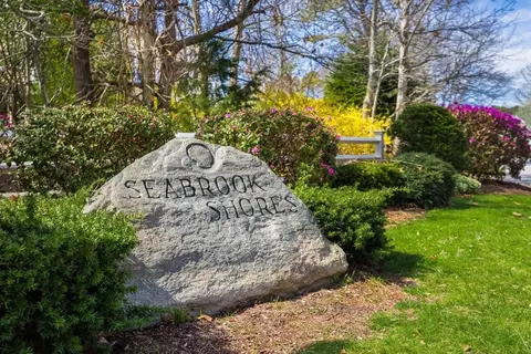 View/Area - 47 Bayshore Dr, Mashpee, MA 02649 photo 2 of 10