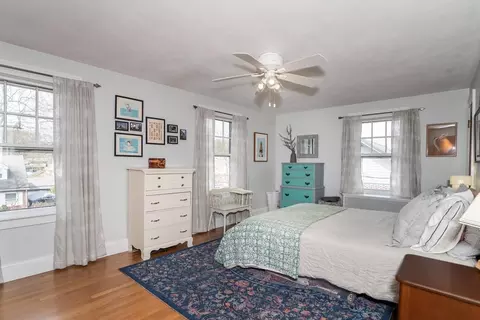 Bedroom - 12 Pinehurst Rd, Holyoke, MA 01040 photo 4 of 8