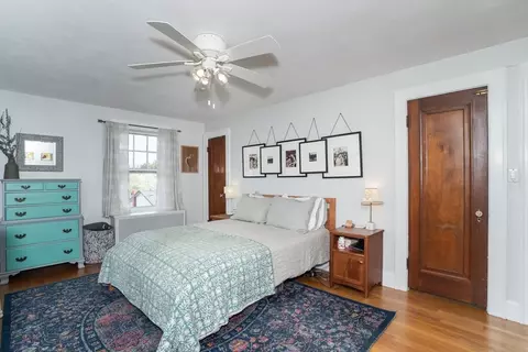 Bedroom - 12 Pinehurst Rd, Holyoke, MA 01040 photo 3 of 8