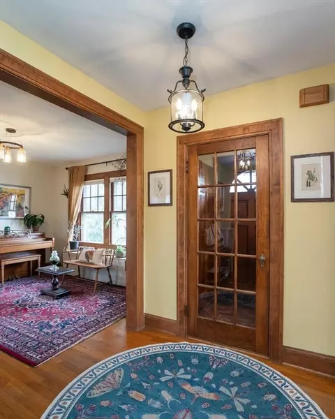 Entry Way - 12 Pinehurst Rd, Holyoke, MA 01040 photo 1 of 3
