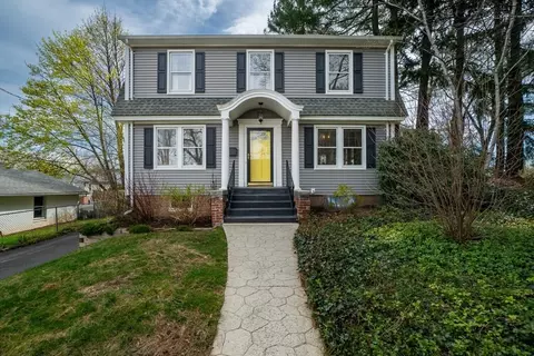 Exterior - 12 Pinehurst Rd, Holyoke, MA 01040 photo 2 of 11