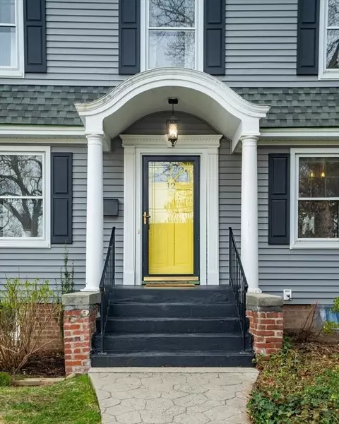 Exterior - 12 Pinehurst Rd, Holyoke, MA 01040 photo 6 of 11