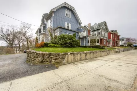 146 Lincoln St, Worcester, MA 01605