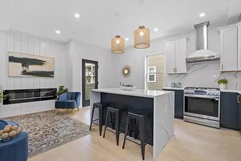 326 Main St #4, Medford, MA 02155
