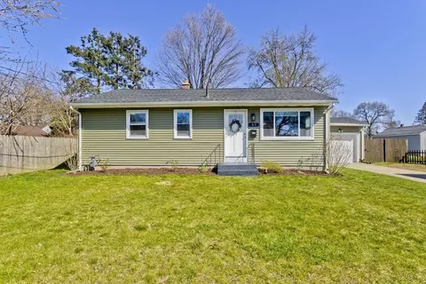 43 Rochester St, Chicopee, MA 01020