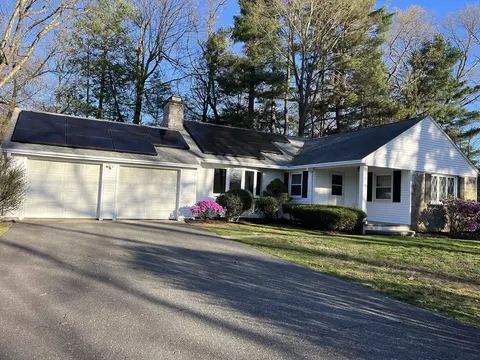99 Venture Dr, Springfield, MA 01119