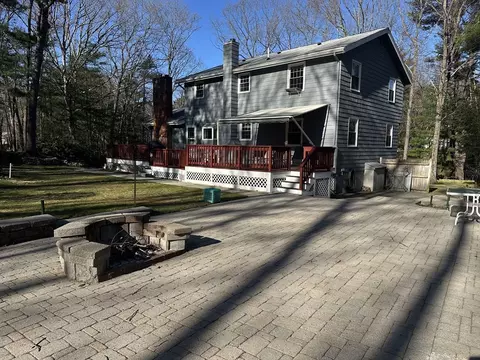 View/Area - 42 Longbow Rd, Danvers, MA 01923 photo 2 of 6