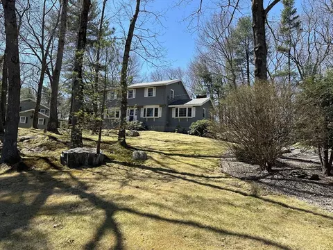 Exterior - 42 Longbow Rd, Danvers, MA 01923 photo 5 of 9