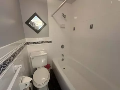 Bath - 42 Longbow Rd, Danvers, MA 01923 photo 2 of 4