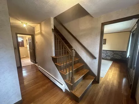 Entry Way - 42 Longbow Rd, Danvers, MA 01923 photo 1 of 1