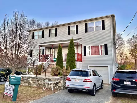 26 Arrowsic St, Worcester, MA 01606