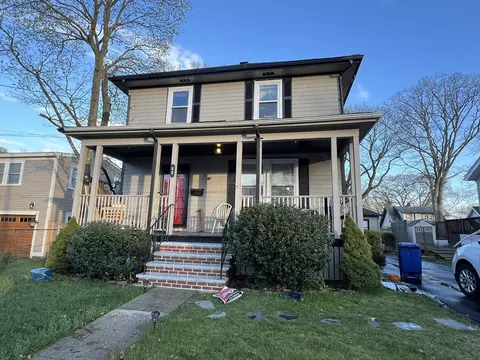 22 Bickford Rd, Braintree, MA 02184