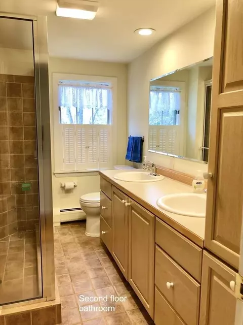 55 Cherry Ln, Amherst, MA 01002 photo 20