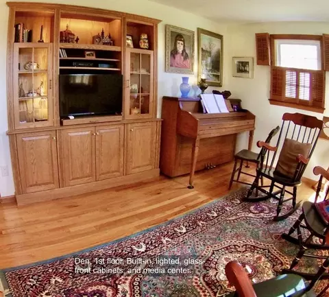 55 Cherry Ln, Amherst, MA 01002 photo 17