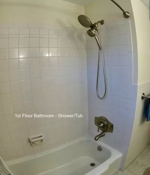 55 Cherry Ln, Amherst, MA 01002 photo 14
