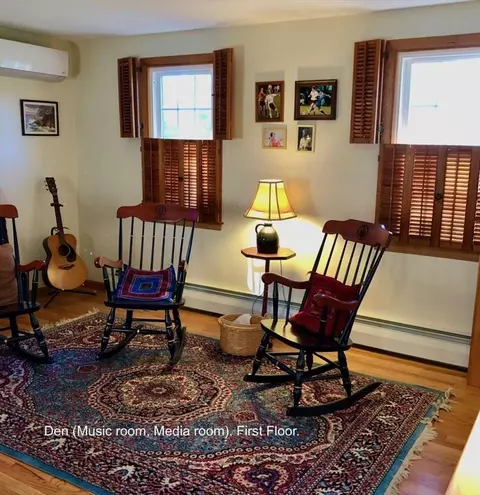 55 Cherry Ln, Amherst, MA 01002 photo 15