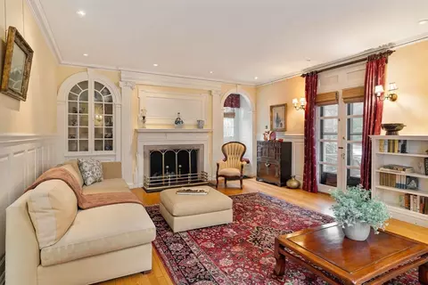 285 Clinton Rd, Brookline, MA 02445 photo 10