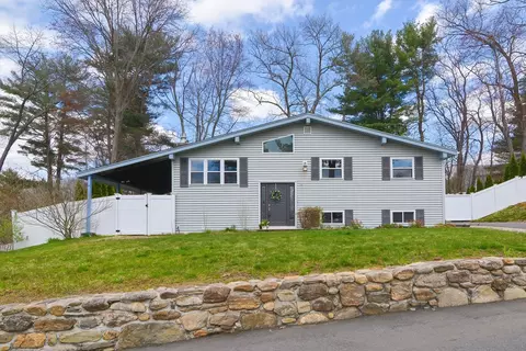 25 Schofield Dr, Marlborough, MA 01752