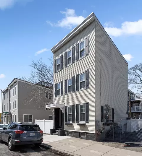 110 D St, Boston, MA 02127