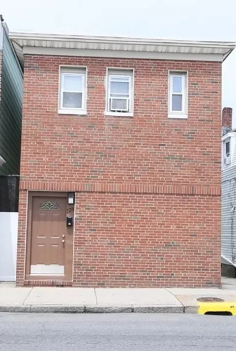 128 Bennington St, Boston, MA 02128