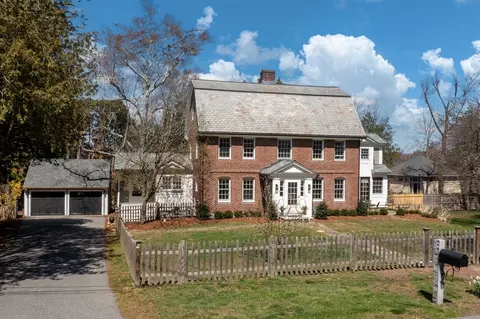 8 Judson Rd, Andover, MA 01810