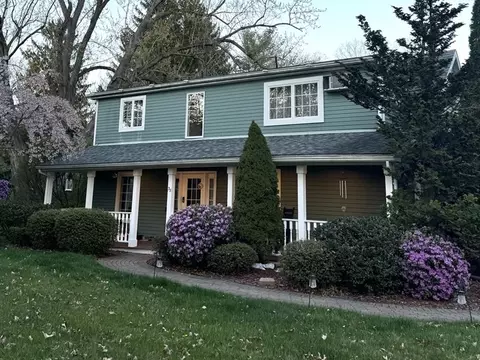 38 Mountain Ave, South Hadley, MA 01075
