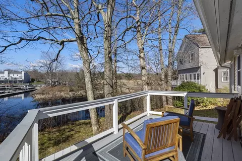Exterior - 14 Cedar Dr, Webster, MA 01570 photo 6 of 9