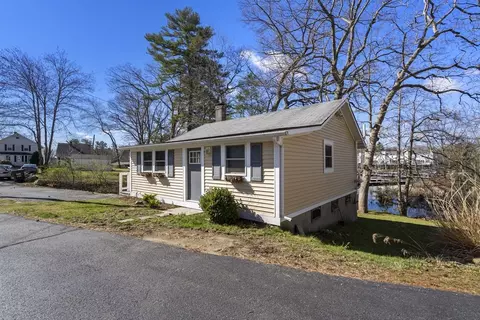 Exterior - 14 Cedar Dr, Webster, MA 01570 photo 4 of 9