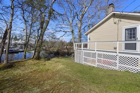 Exterior - 14 Cedar Dr, Webster, MA 01570 photo 8 of 9