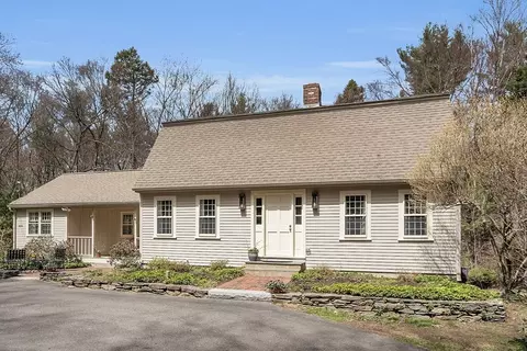 60 Tahanto Trl, Harvard, MA 01451