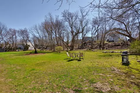 6 Venice St #E6, Danvers, MA 01923 photo 4