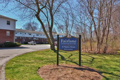 6 Venice St #E6, Danvers, MA 01923