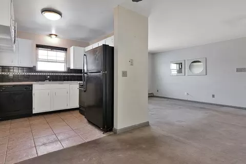 6 Venice St #E6, Danvers, MA 01923 photo 9