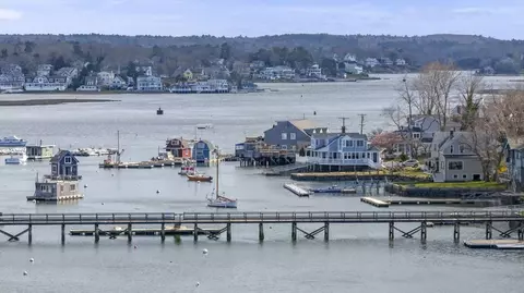 View/Area - 121 Leonard St, Gloucester, MA 01930 photo 4 of 6